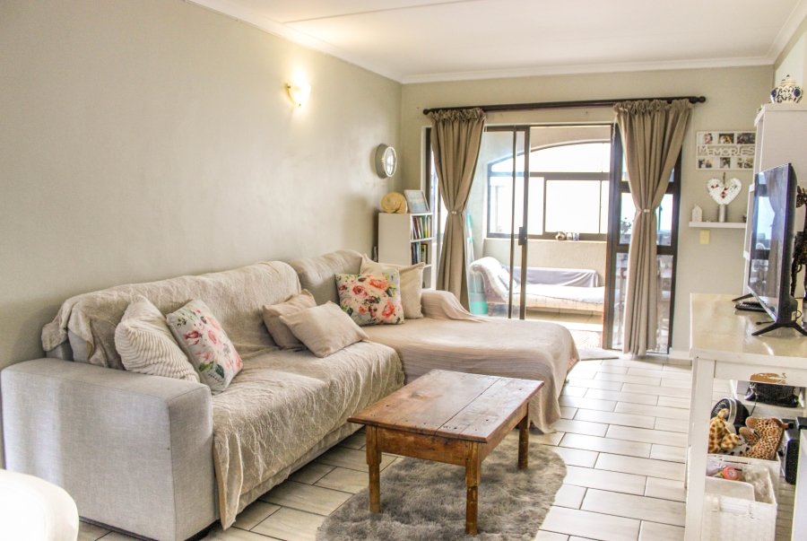 2 Bedroom Property for Sale in Vredekloof Western Cape